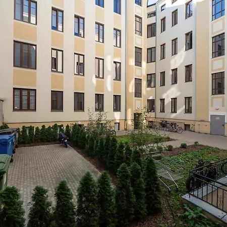 Cozy Mielczarskiego With Mezzanine In By Renters Lodz (Lodz)